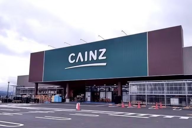 カインズの巣と話題の「くつろぎクッション」が12800円!ネコや犬と一緒にごろごろ沼る人が続出【Xで1.3万いいね】